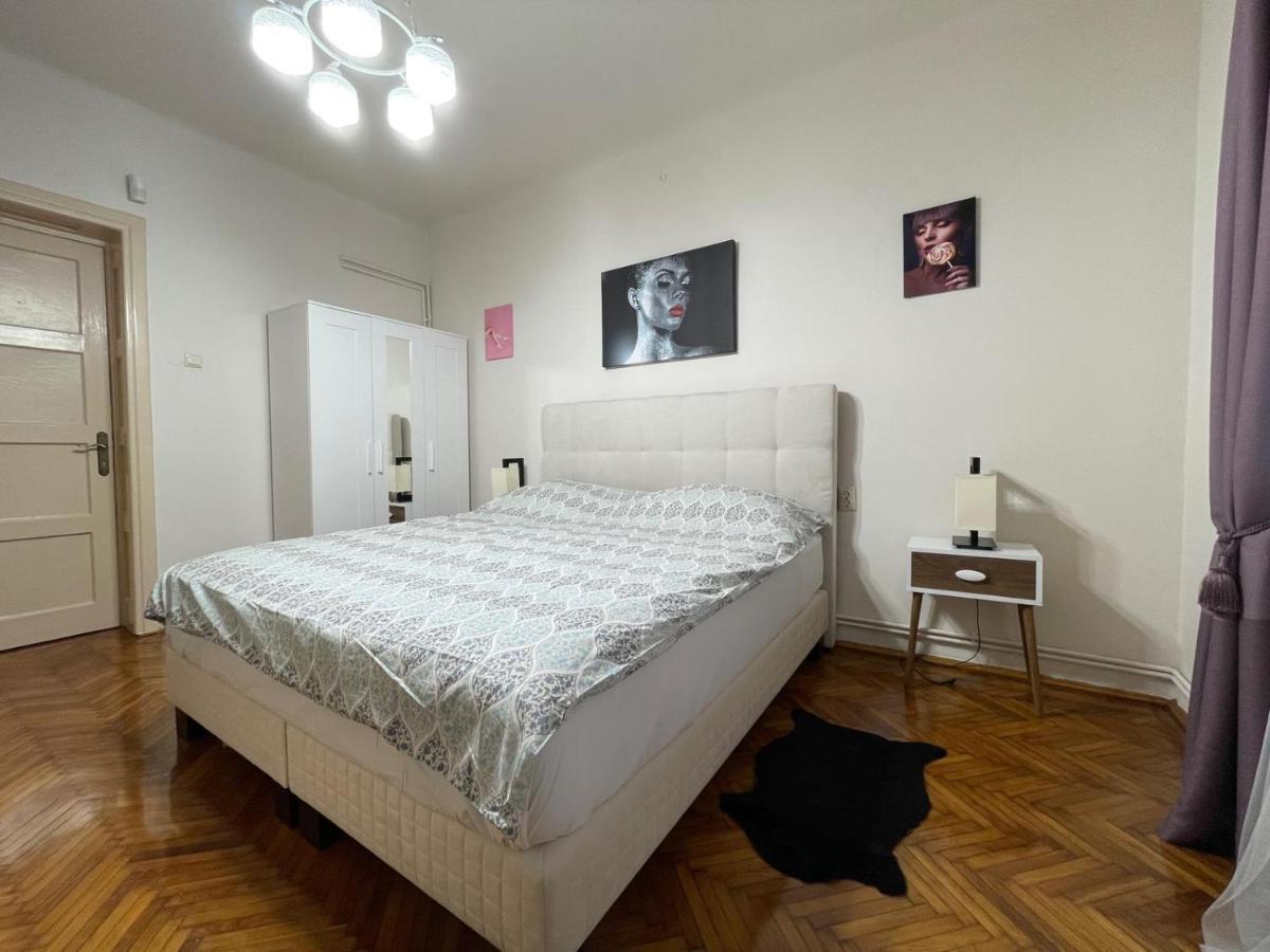 Premier Rooms بلوييست المظهر الخارجي الصورة