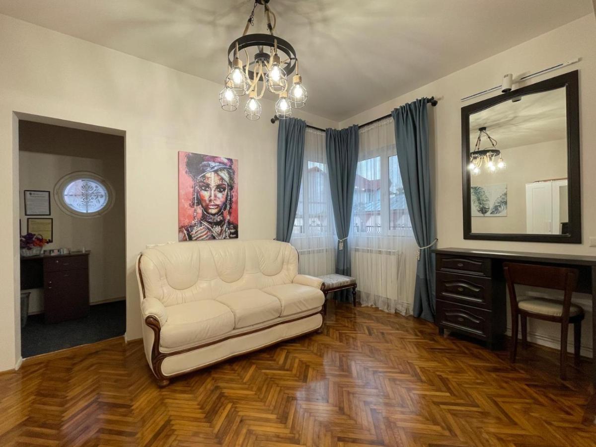Premier Rooms بلوييست المظهر الخارجي الصورة