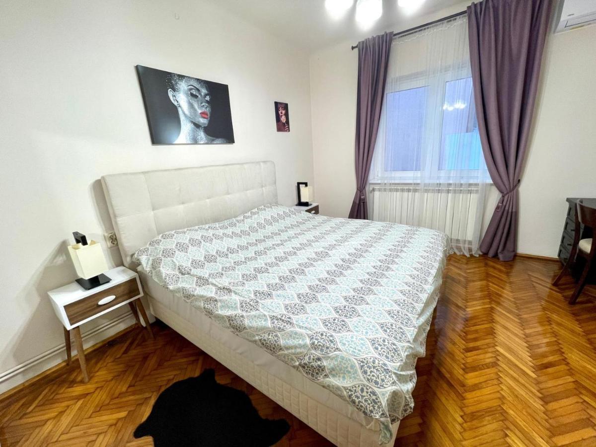 Premier Rooms بلوييست المظهر الخارجي الصورة